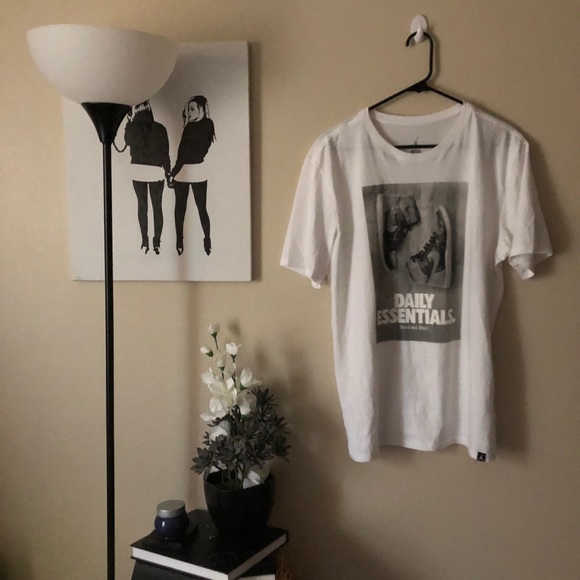 Nike Other - NWT Nike Jordan Daily essentials sneakers tee